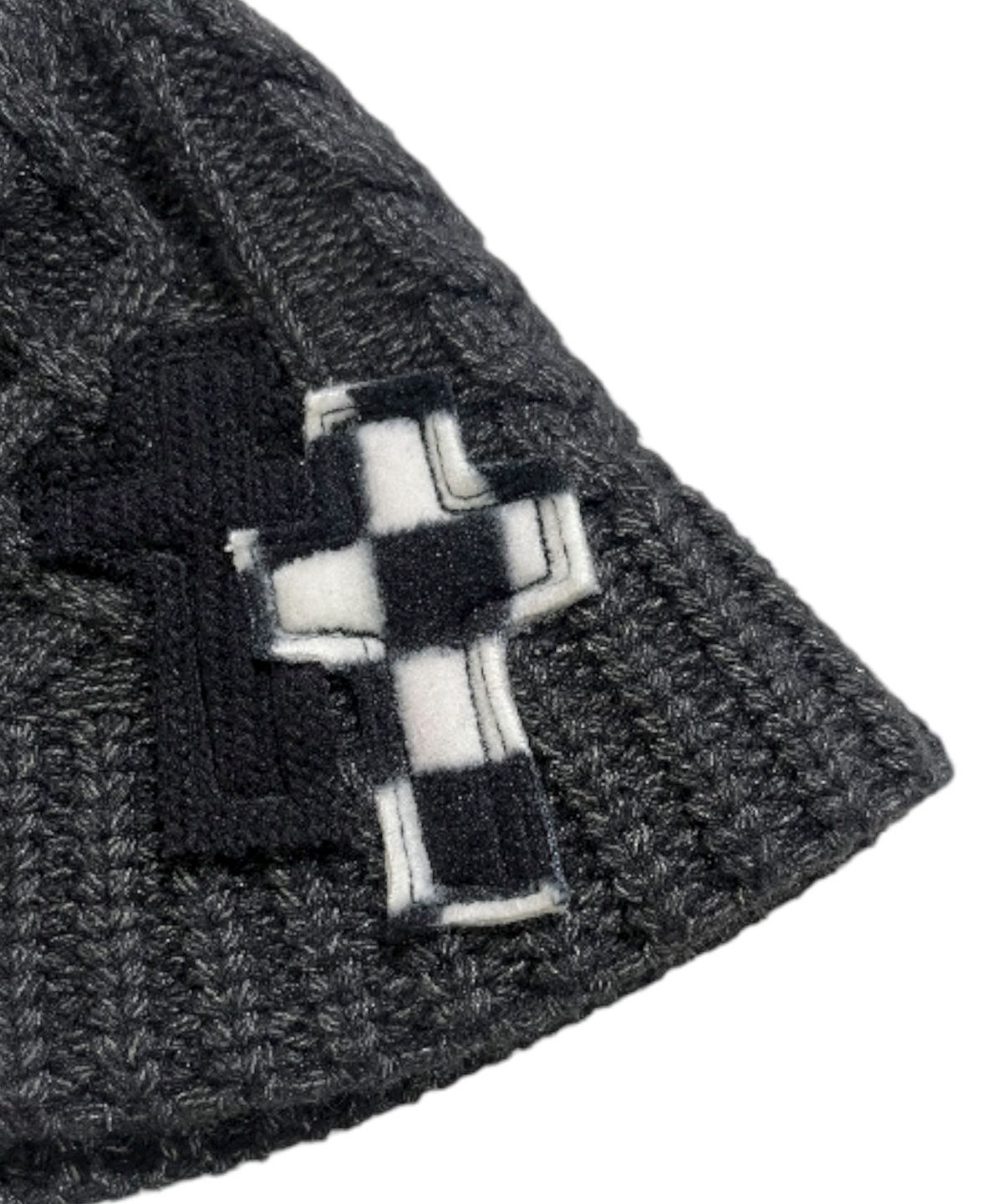 스케이터락(SK8ER ROCK) Cable Knit Cross Bucket Hat ((charcoal))