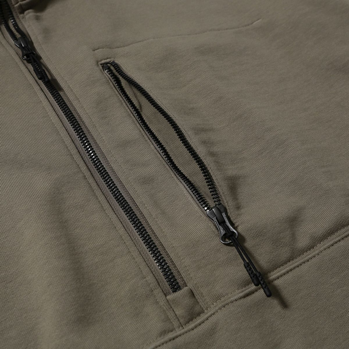 모이프(MOIF) [AW25] BAGGY HALF-ZIP SWEAT / OLIVE