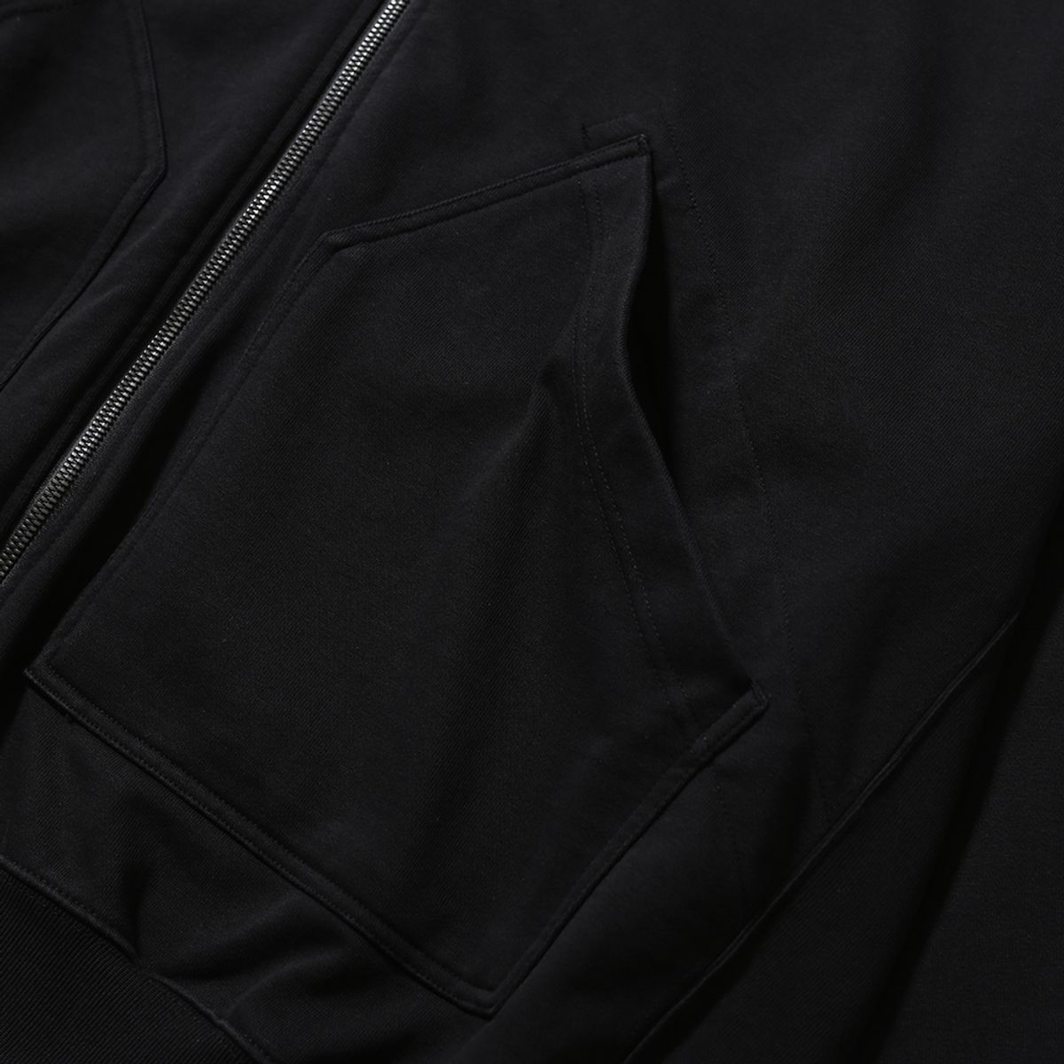 모이프(MOIF) [AW25] BAGGY ZIP HOODED SWEAT / BLACK