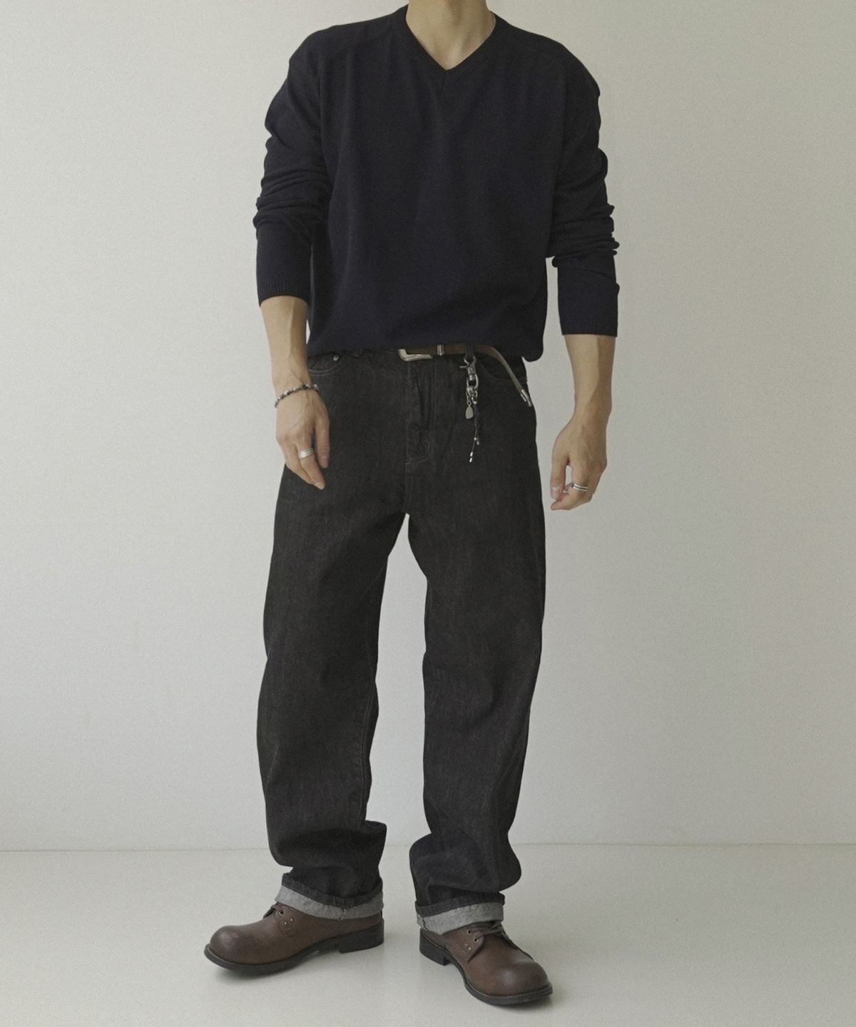 시도(SIIIIDO) EVERYWHERE FRONT CT LINE V NECK KNIT #3