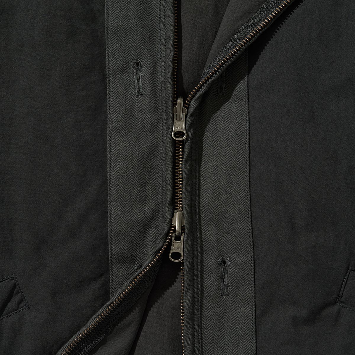히즈핸더(HISHANDER) REVERSIBLE LINER JACKET CHARCOAL
