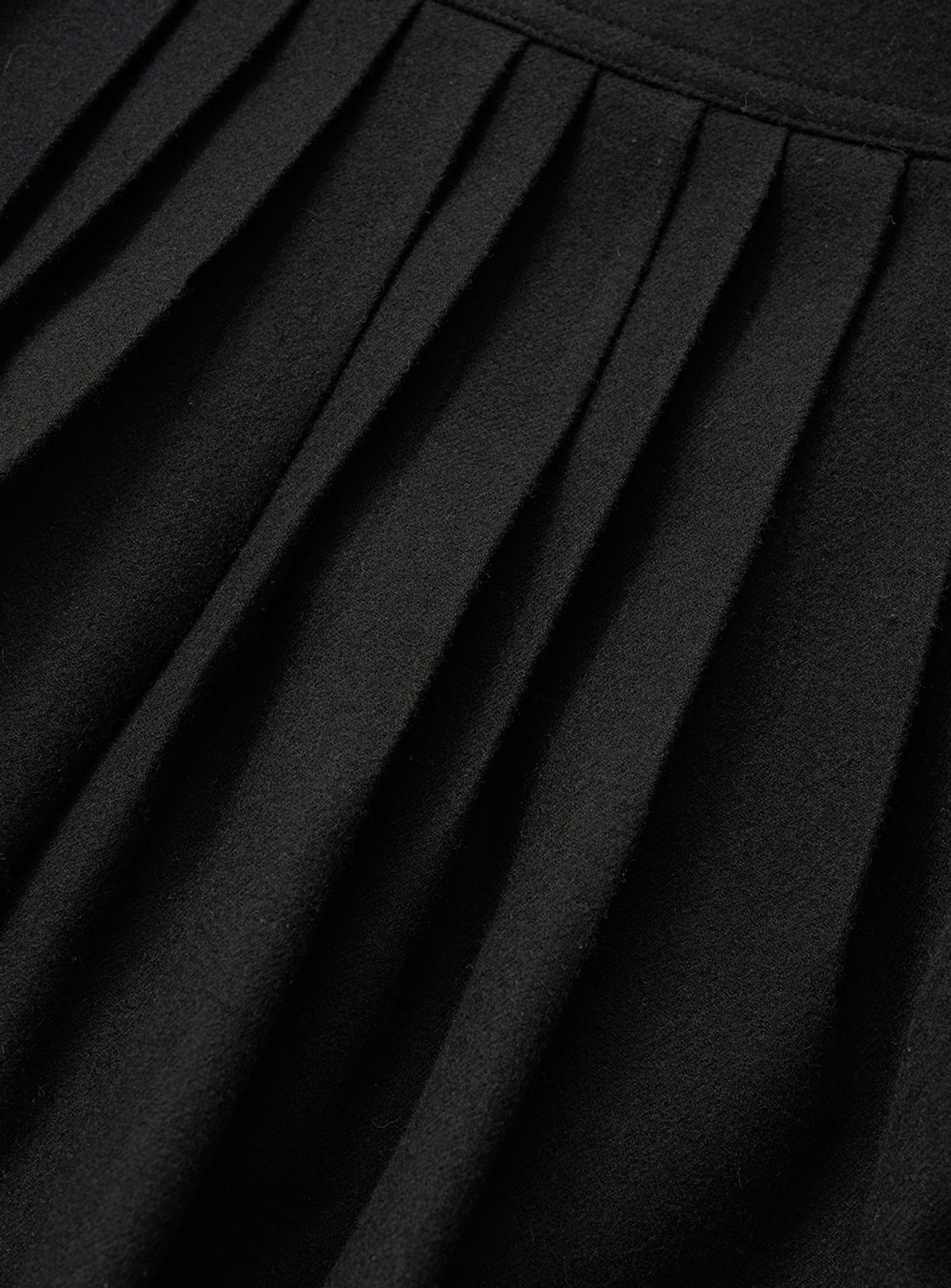 더바넷(THEBARNNET) Karelian Pleats Mini Skirt_Black