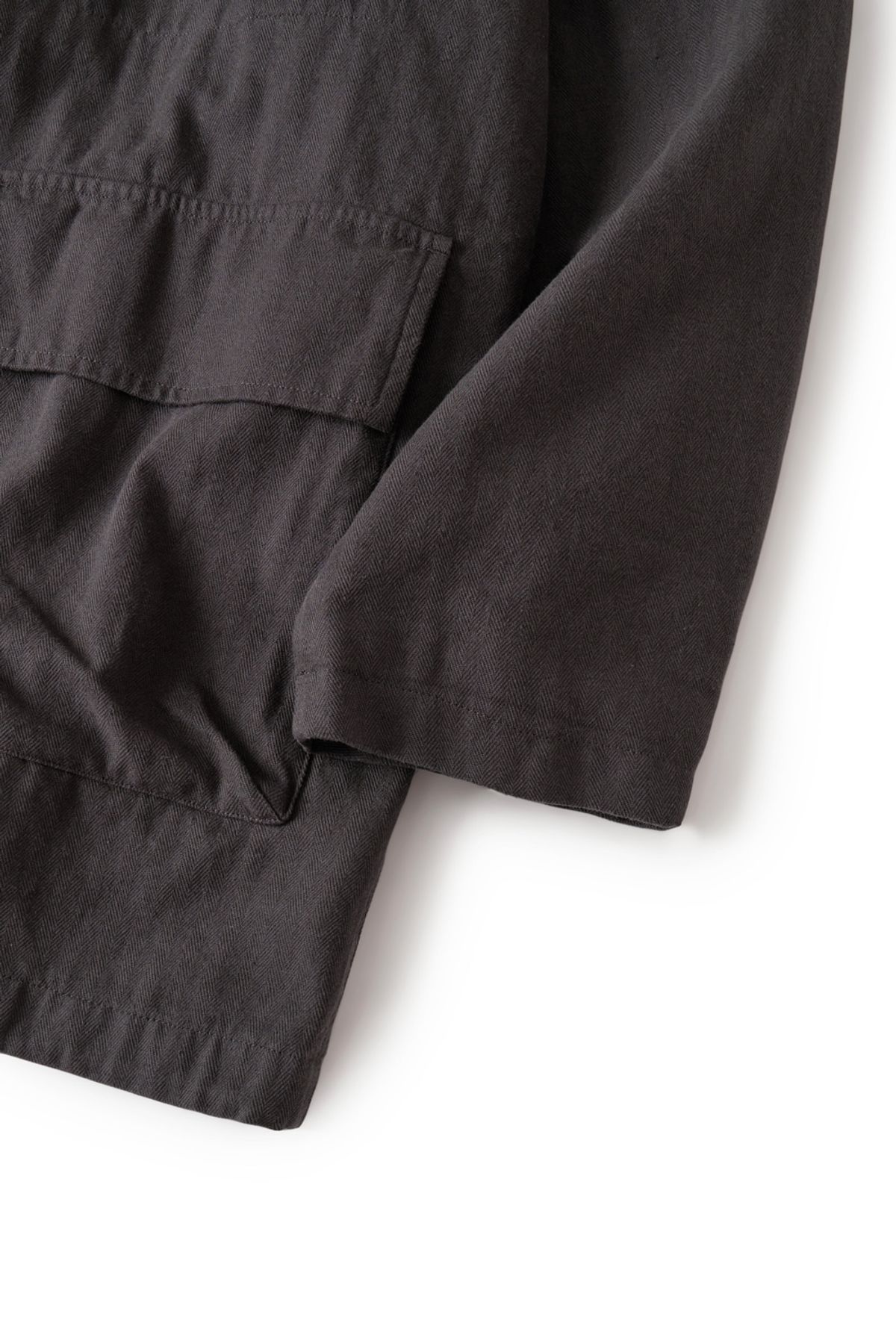 해칭룸(HATCHINGROOM) Hooded Mil Parka Charcoal