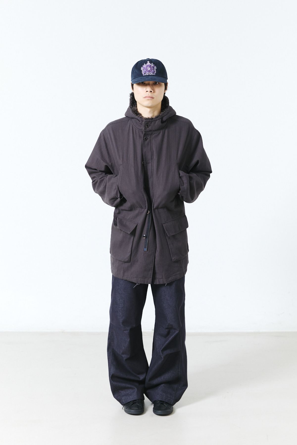 해칭룸(HATCHINGROOM) Hooded Mil Parka Charcoal