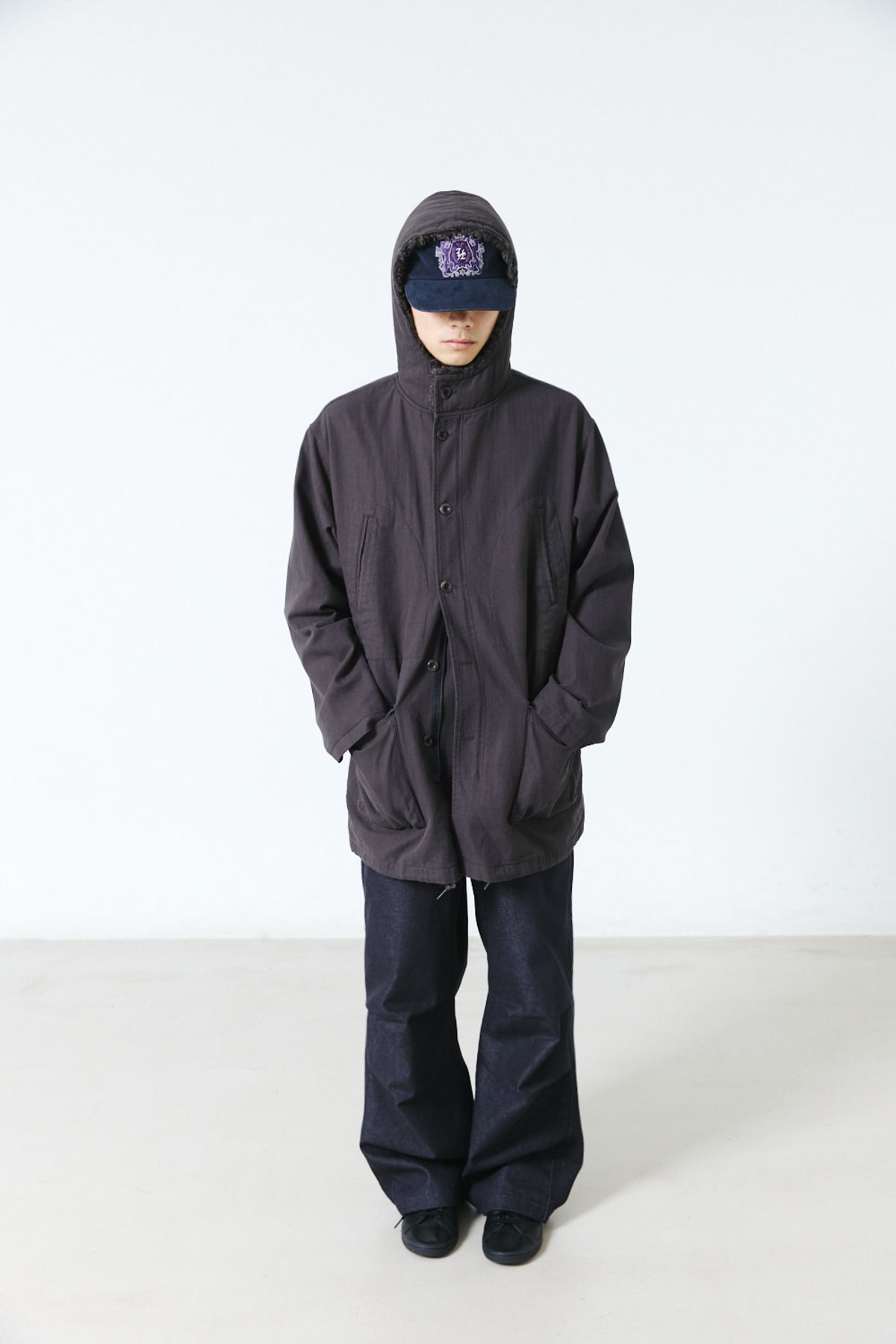 해칭룸(HATCHINGROOM) Hooded Mil Parka Charcoal