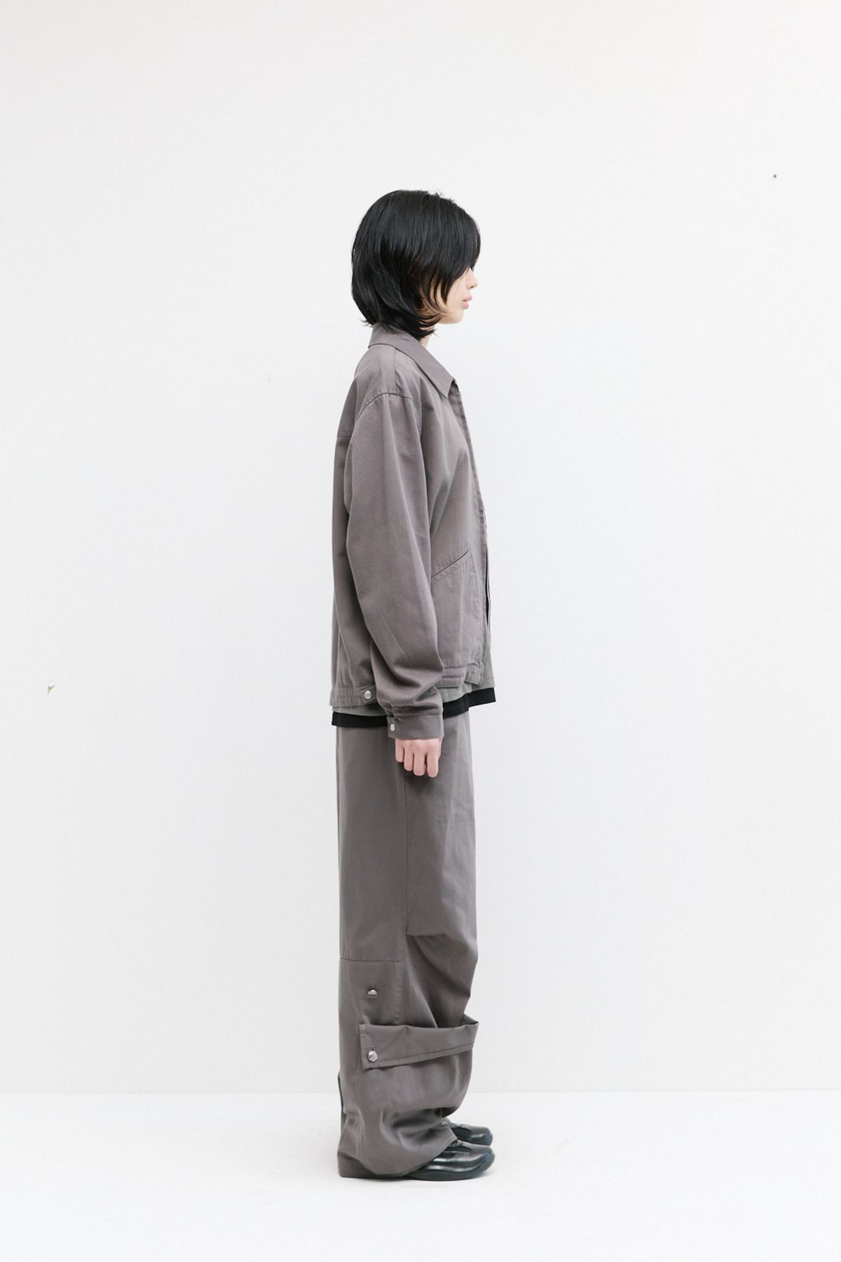 해칭룸(HATCHINGROOM) Plain Blouson Mud Brown