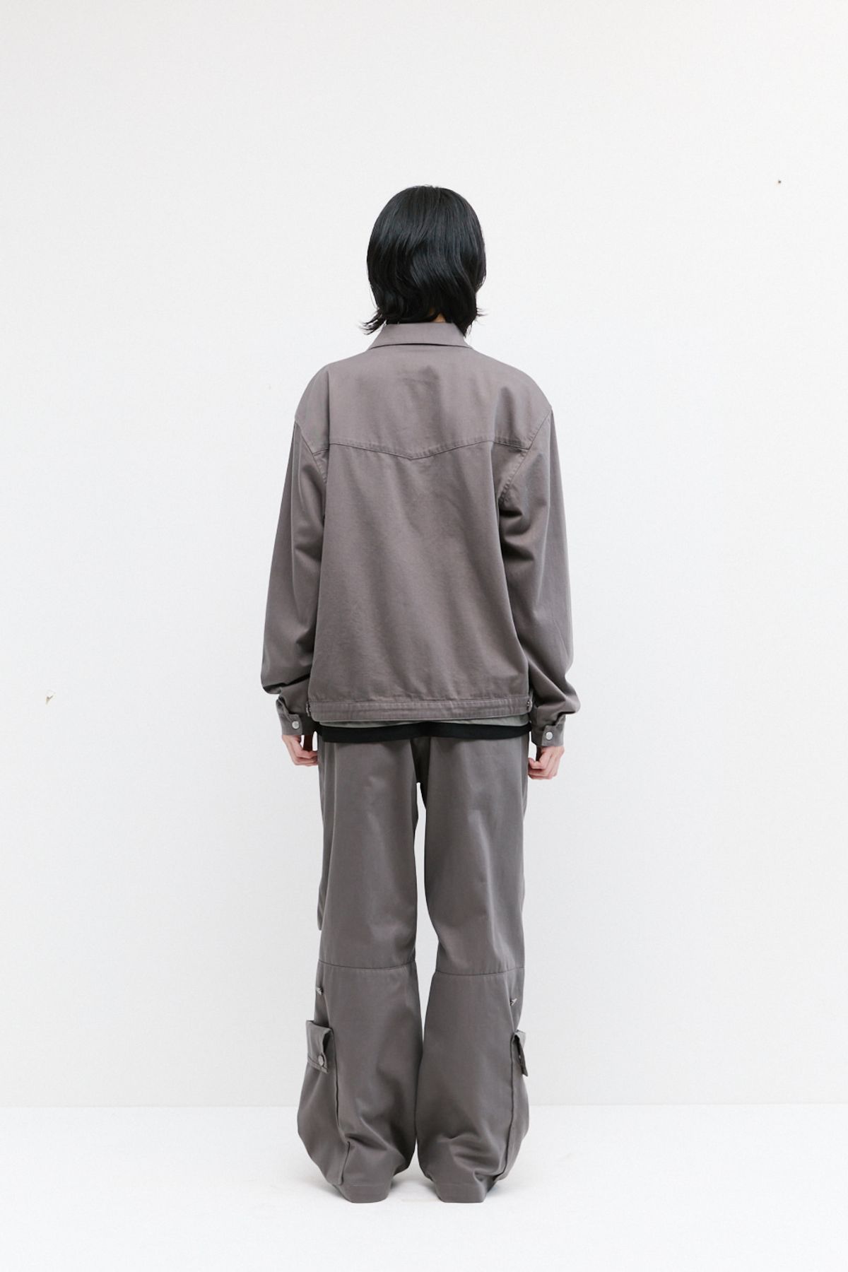 해칭룸(HATCHINGROOM) Plain Blouson Mud Brown
