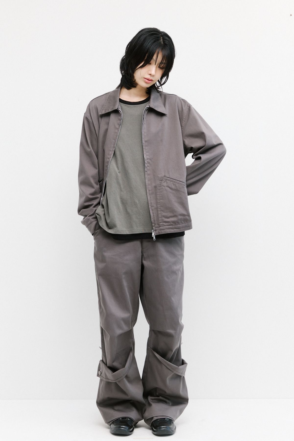 해칭룸(HATCHINGROOM) Plain Blouson Mud Brown