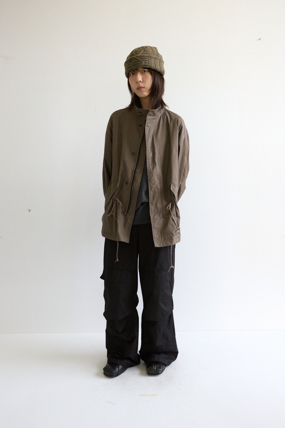 해칭룸(HATCHINGROOM) Short Mods Parka Mud Brown