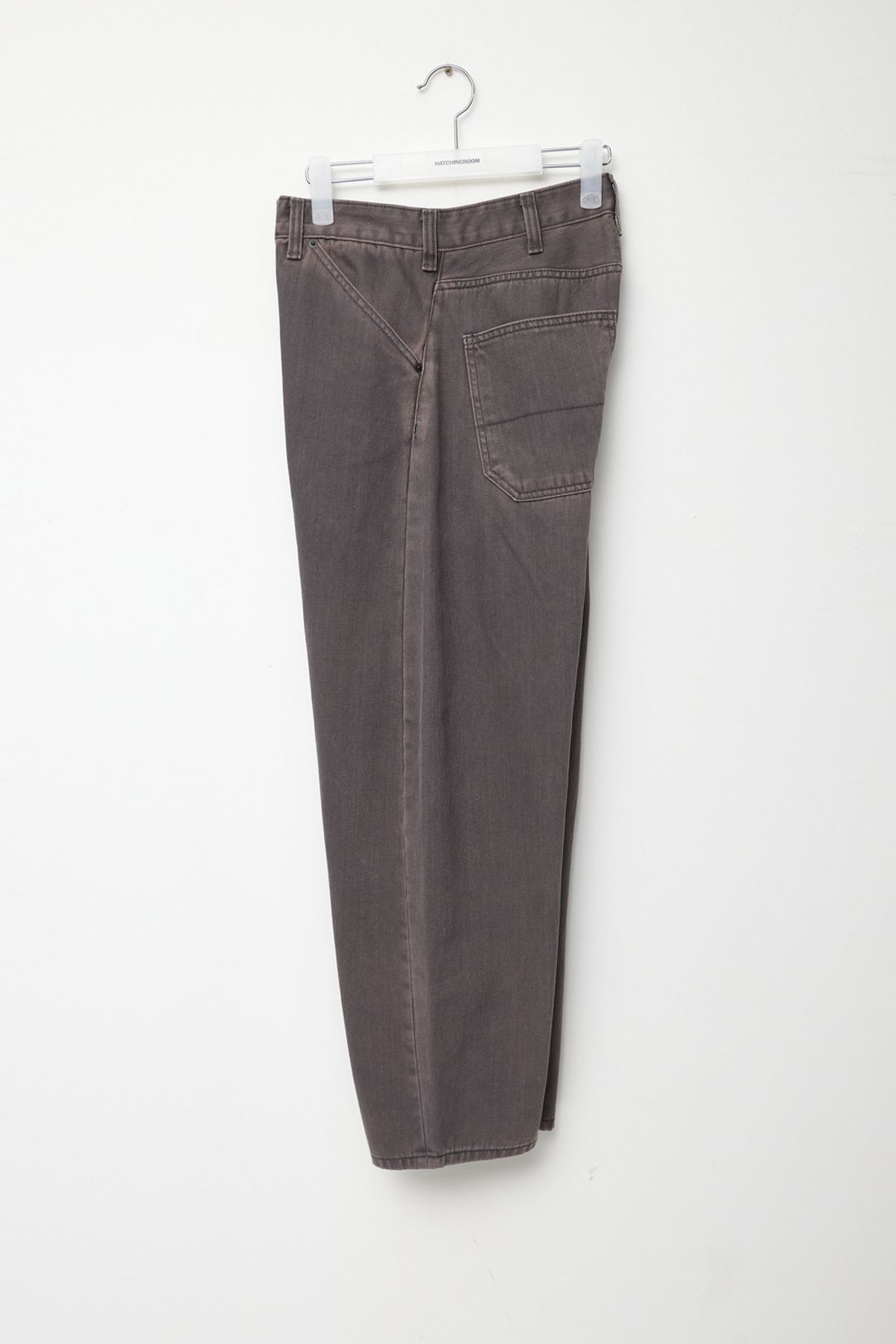해칭룸(HATCHINGROOM) Curve Jeans Washed Charcoal