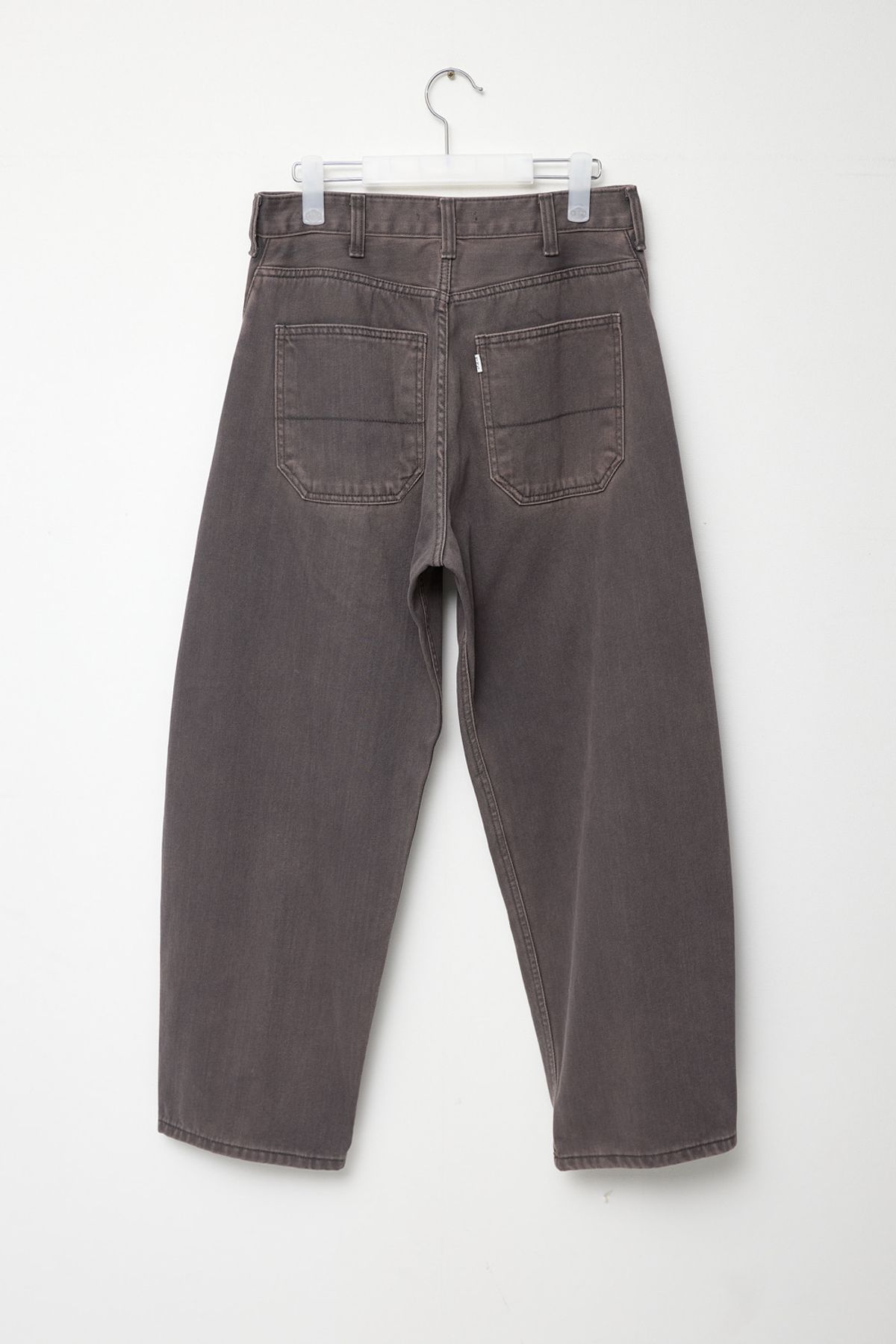 해칭룸(HATCHINGROOM) Curve Jeans Washed Charcoal