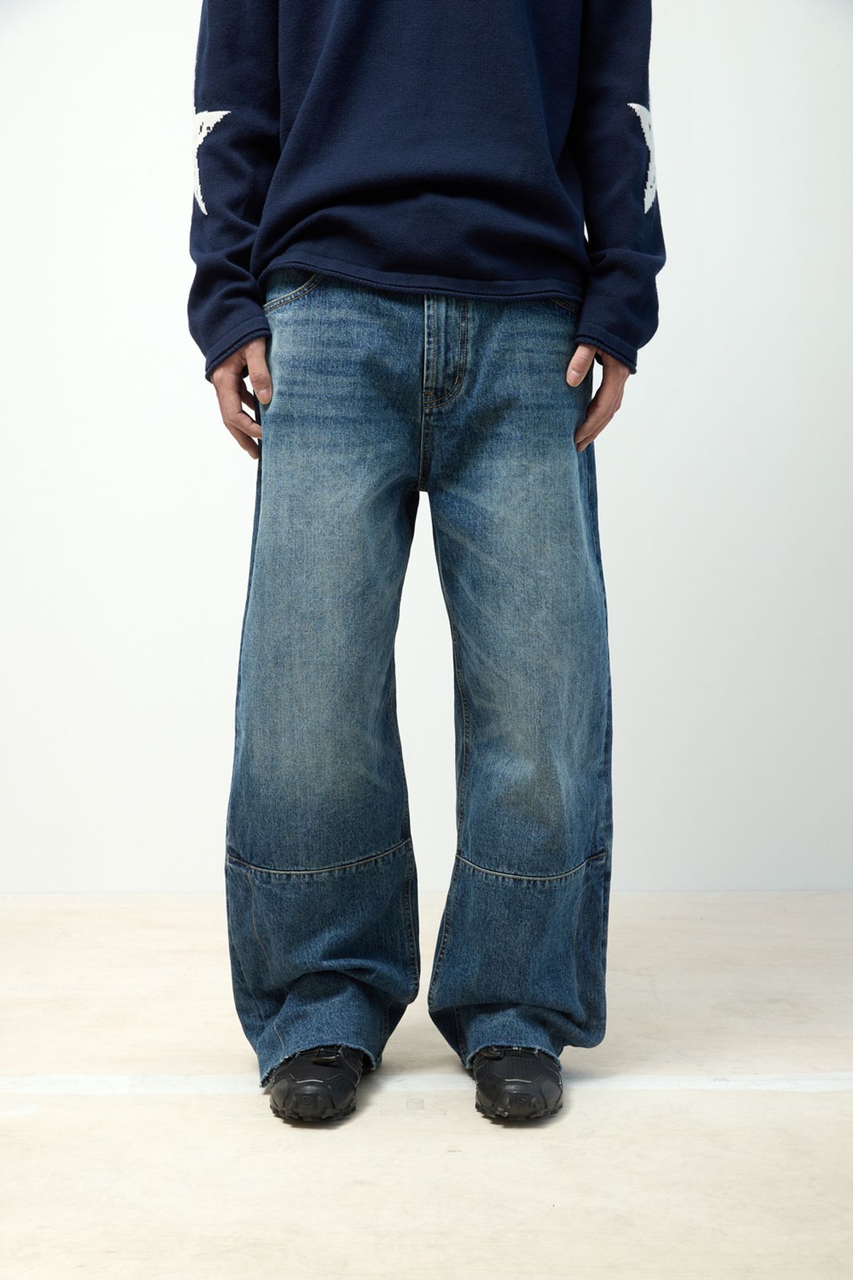 해칭룸(HATCHINGROOM) Flare Button Jeans Washed Blue