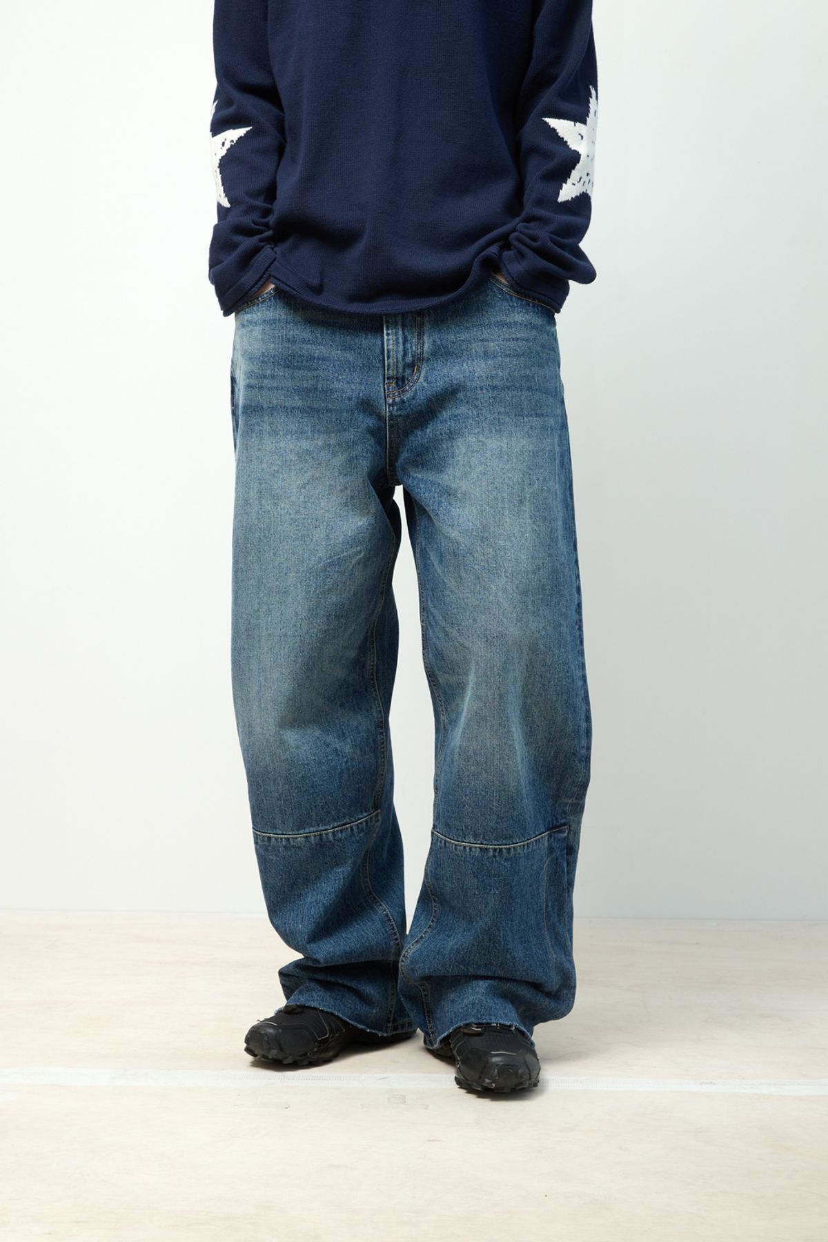 해칭룸(HATCHINGROOM) Flare Button Jeans Washed Blue