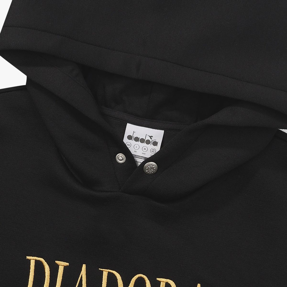 디아도라(diadora) 에어쿠션 후드티셔츠 BLACK