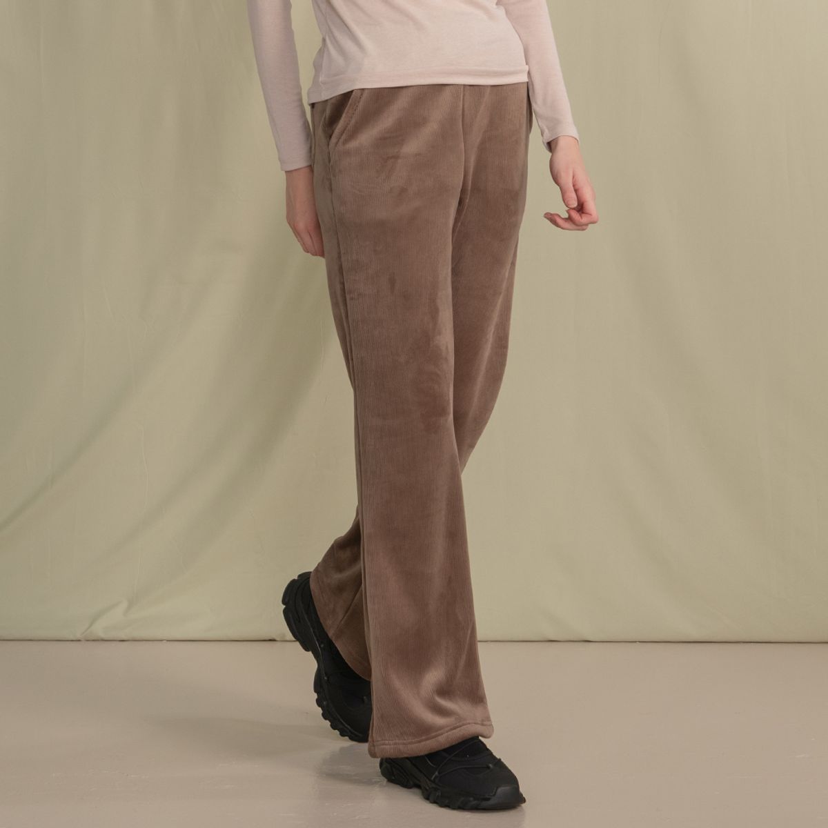 뒤란(DURAN) 코듀로이 융기모 부츠컷 팬츠 DBF5W-9218 4colors