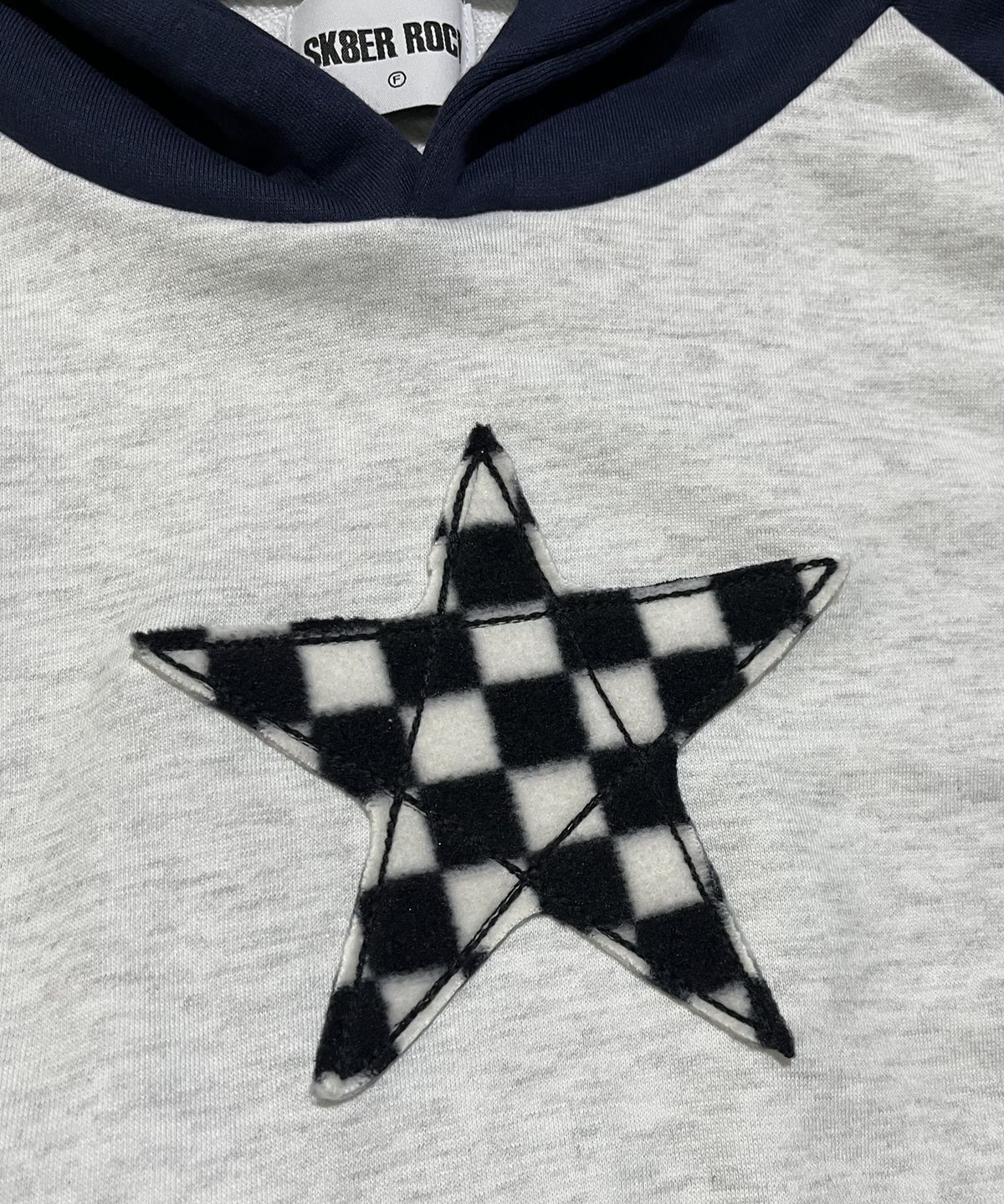 스케이터락(SK8ER ROCK) Star Patchwork Raglan Sweat Hoodie ((whitemelange*navy))