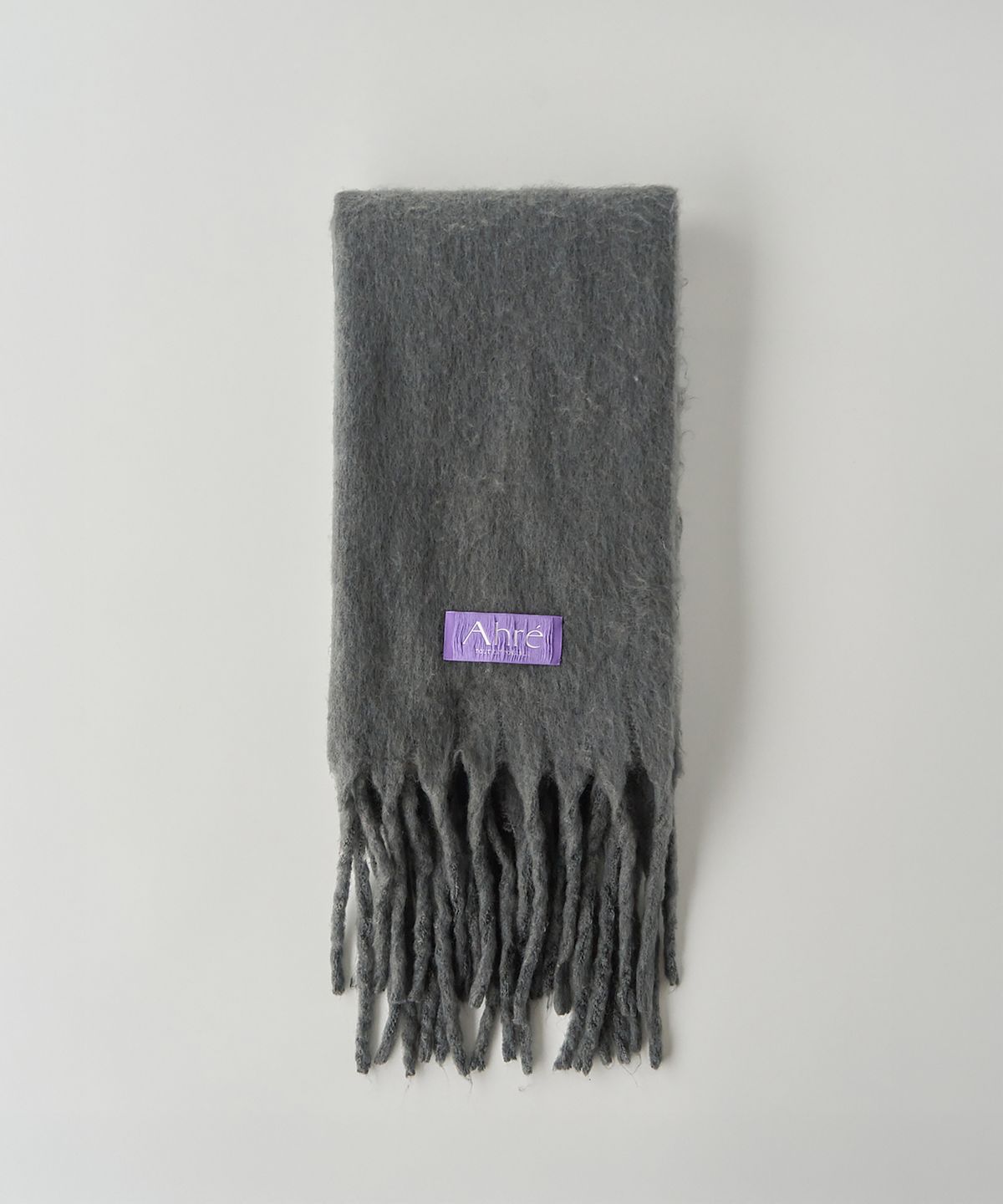 아흐레(AHRE) Boucle Oversize Brush Bold Muffler_CHARCOAL
