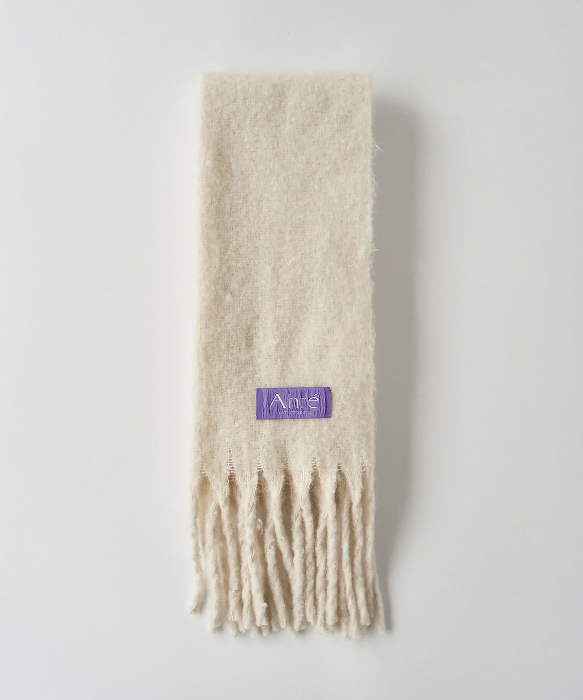 아흐레(AHRE) Boucle Oversize Brush Light Muffler_IVORY