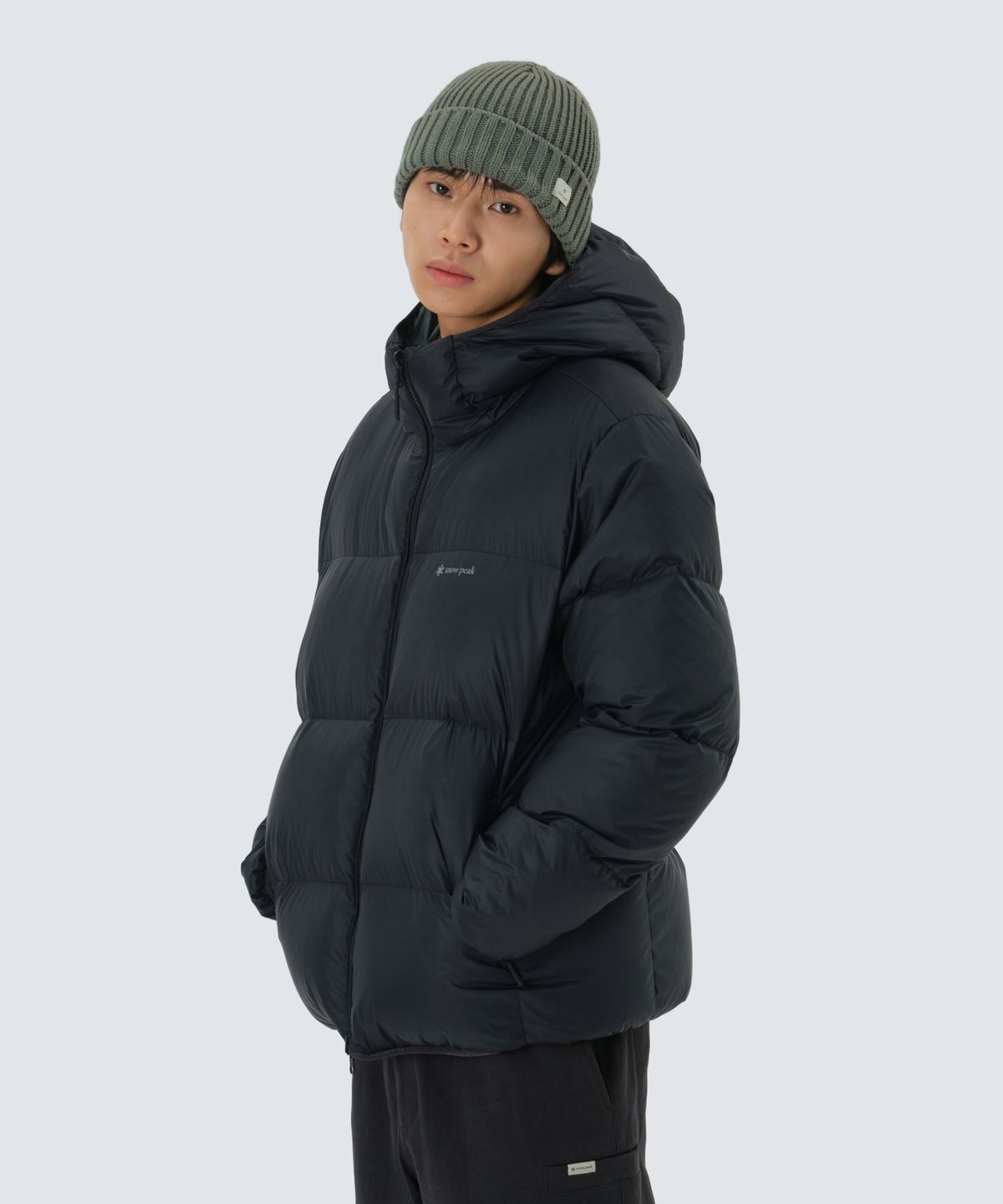스노우피크 어패럴(SNOWPEAK APPAREL) 에어노바 퍼텍스 리버시블 후드 헤비 다운 자켓 (S25WUPDJ14) Black