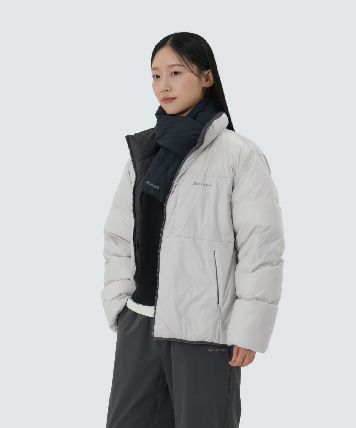 스노우피크 어패럴(SNOWPEAK APPAREL) 에어노바 퍼텍스 리버시블 스탠드넥 헤비 다운 자켓 (S25WMPDJ16) Charcoal