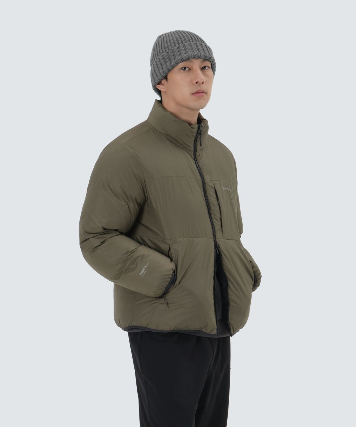 스노우피크 어패럴(SNOWPEAK APPAREL) 에어노바 퍼텍스 리버시블 스탠드넥 헤비 다운 자켓 (S25WMPDJ16) Black