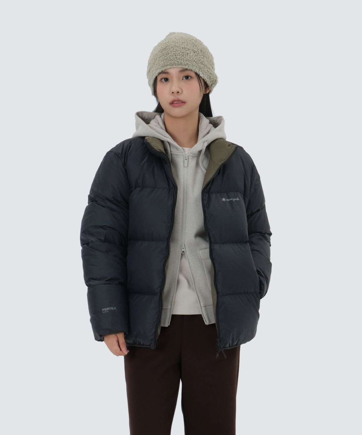 스노우피크 어패럴(SNOWPEAK APPAREL) 에어노바 퍼텍스 리버시블 스탠드넥 헤비 다운 자켓 (S25WMPDJ16) Black