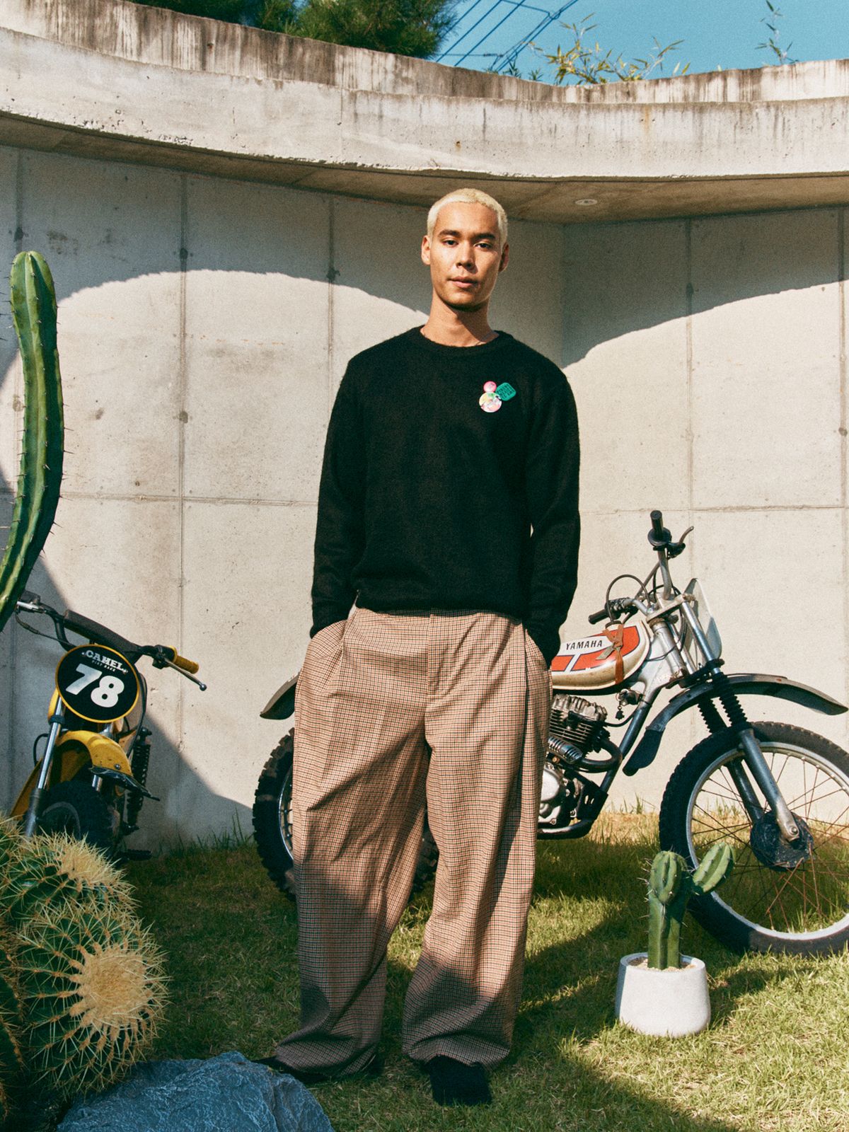 하이타이드 프랭키(HIGHTIDEFRANKIE) Frankie 3 Pins Round Knit Black