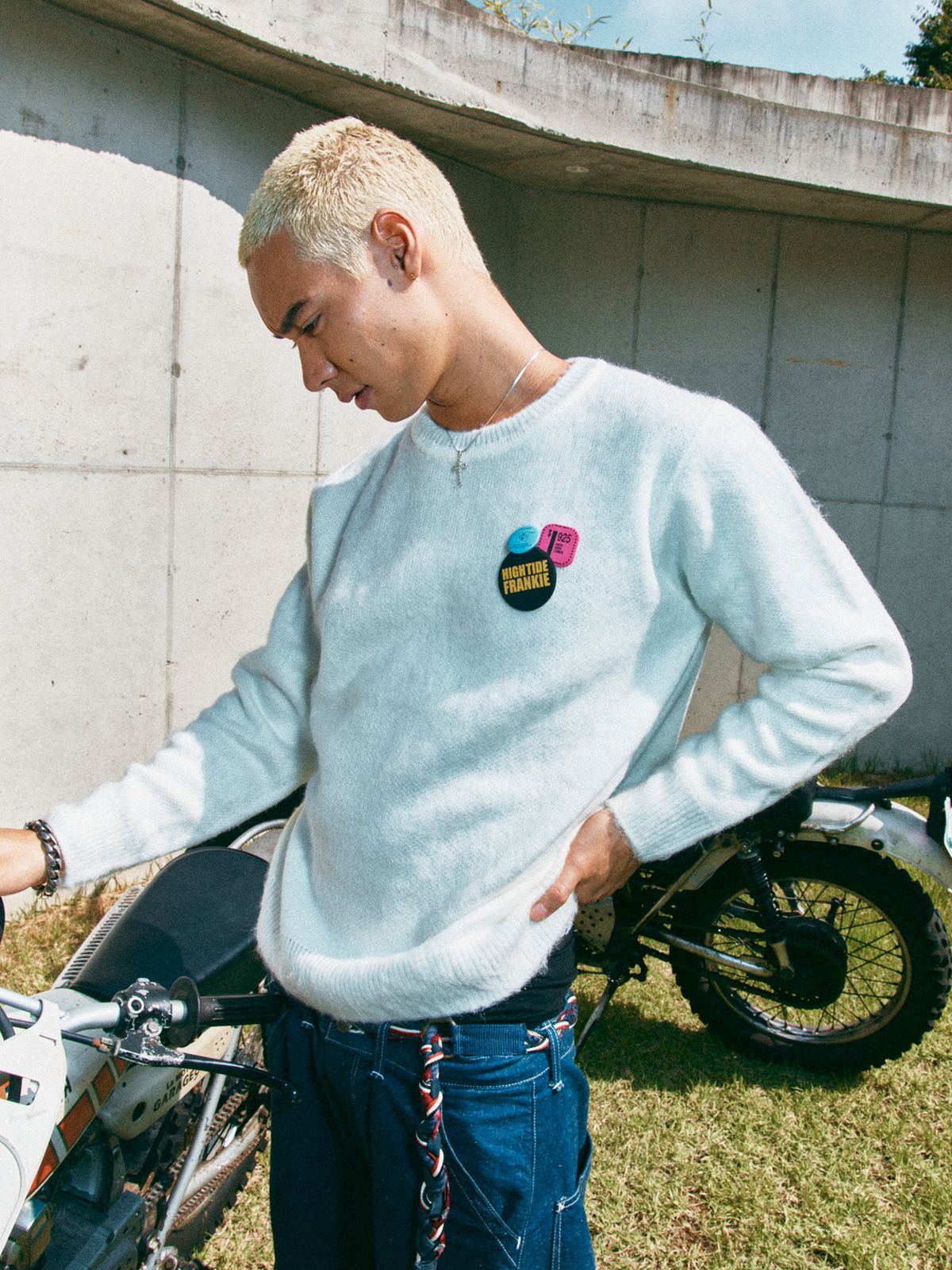 하이타이드 프랭키(HIGHTIDEFRANKIE) Frankie 3 Pins Round Knit White