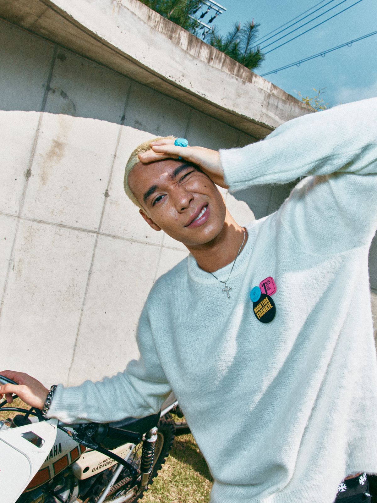 하이타이드 프랭키(HIGHTIDEFRANKIE) Frankie 3 Pins Round Knit White