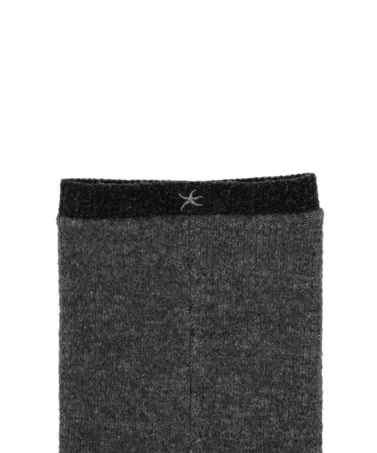 더콜디스트모먼트(THE COLDEST MOMENT) TCM button knit warmer (charcoal)