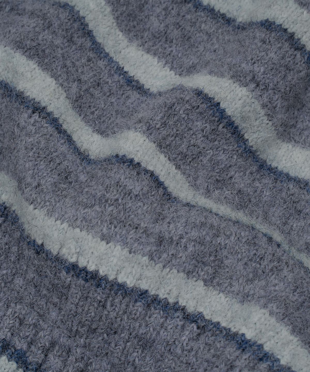 더콜디스트모먼트(THE COLDEST MOMENT) TCM mohair stripe beanie (blue)