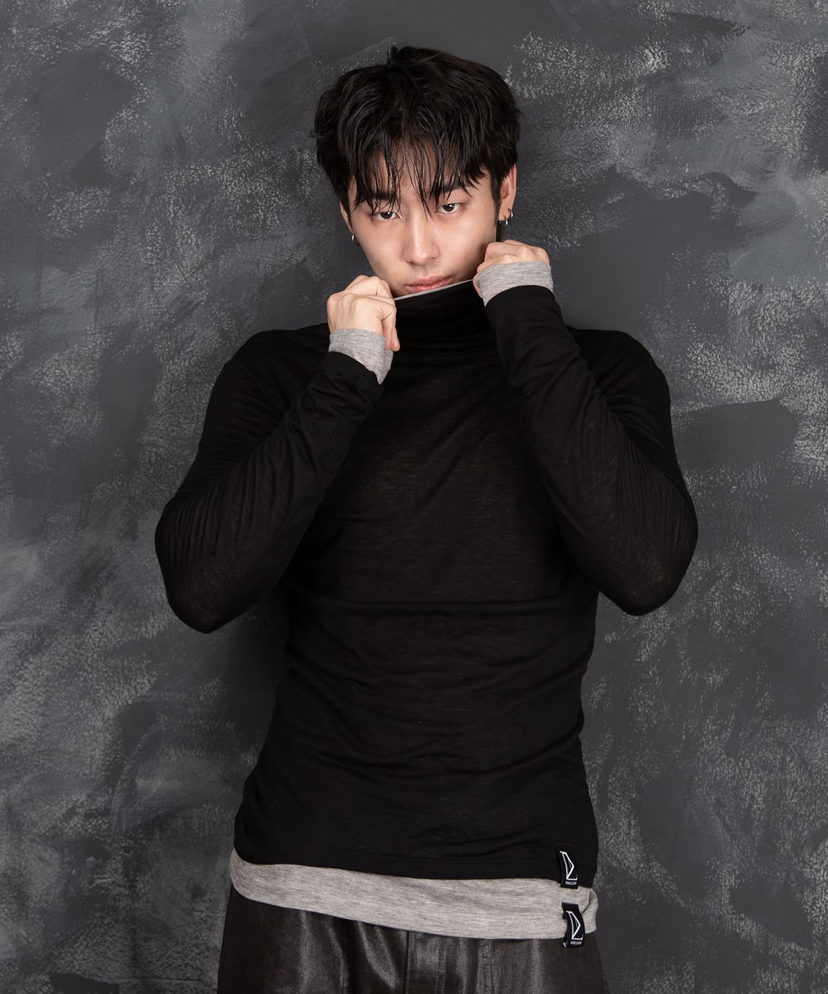디그노루시르(DIGNOLUCIR) 시스루 울 터틀넥(Gray)