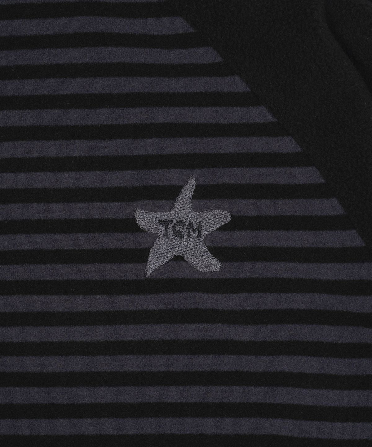 더콜디스트모먼트(THE COLDEST MOMENT) TCM stripe raglan fleece jacket (charcoal)