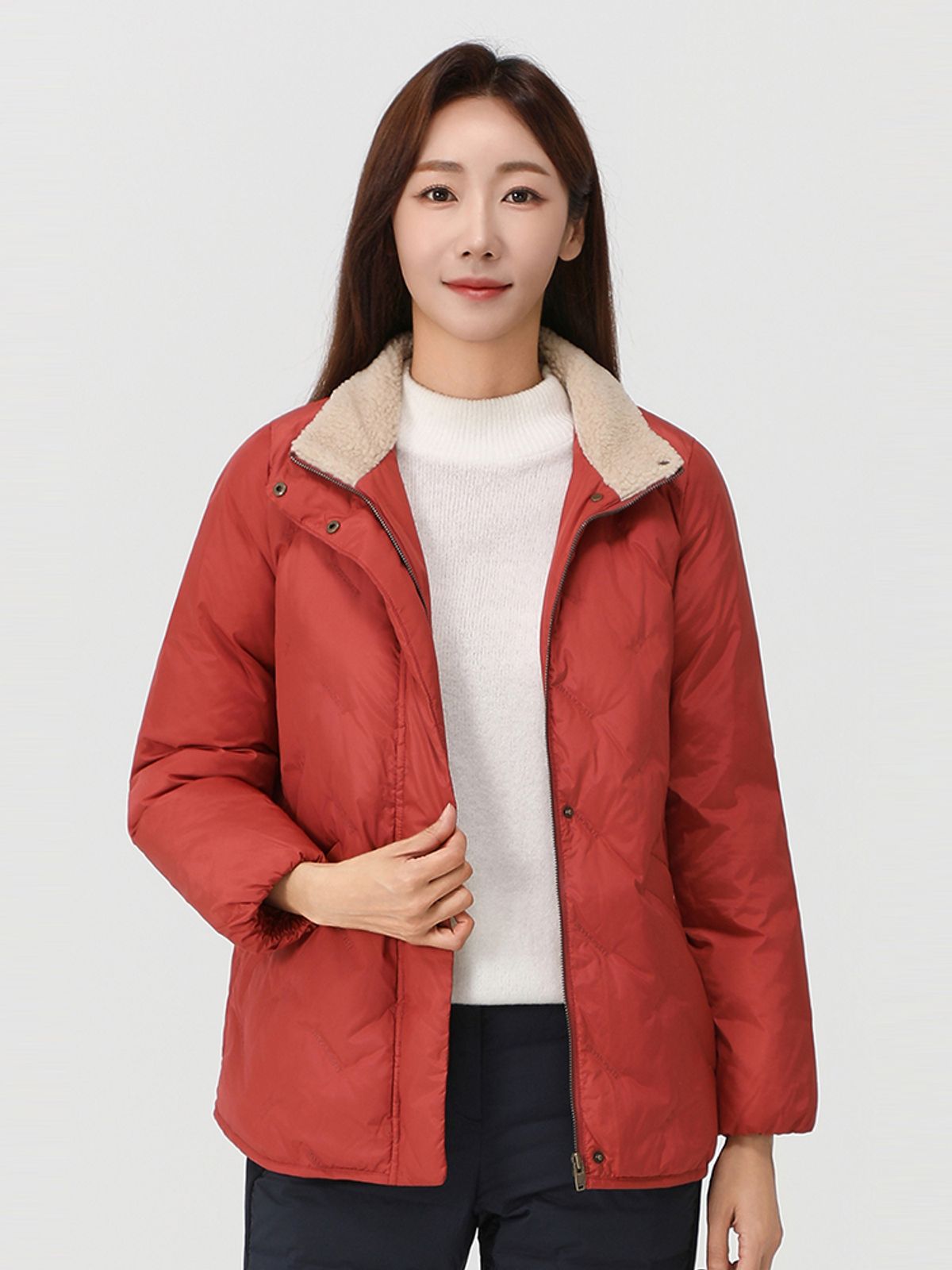 피에이티(PAT) 볼패딩 로고자수퀼팅 숏 점퍼_1I81307