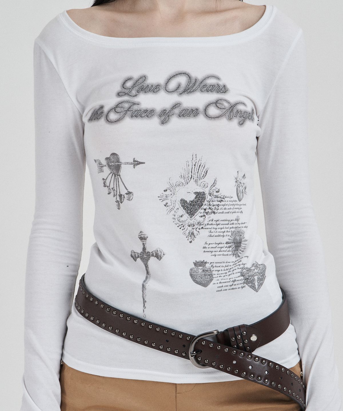 일리오(ILLIO) White Vintage heart longsleeve