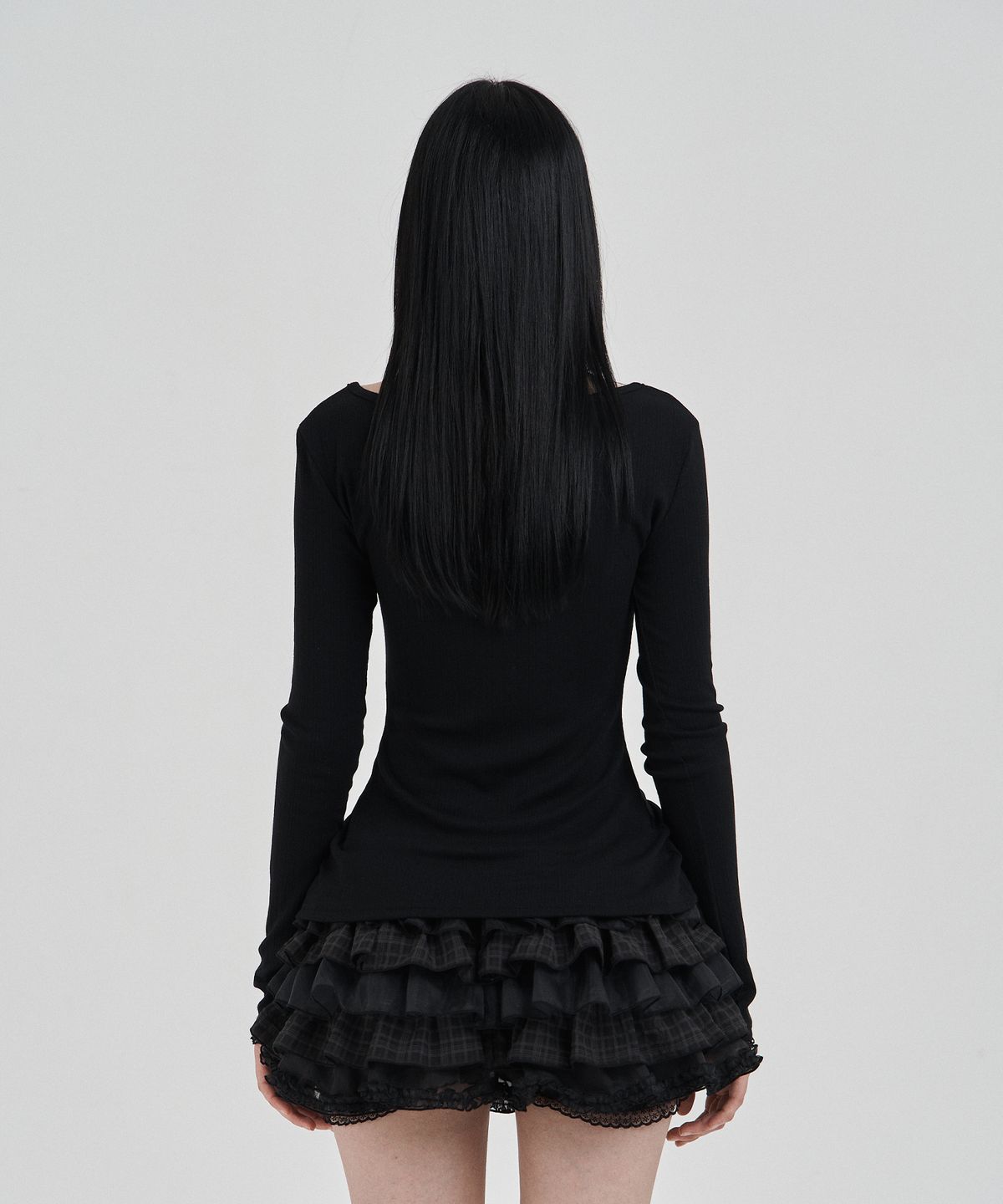일리오(ILLIO) Black My one lace trim cardigan