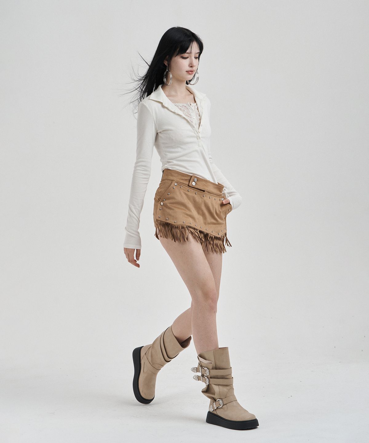 일리오(ILLIO) Ivory Lace layered longsleeve polo shirts