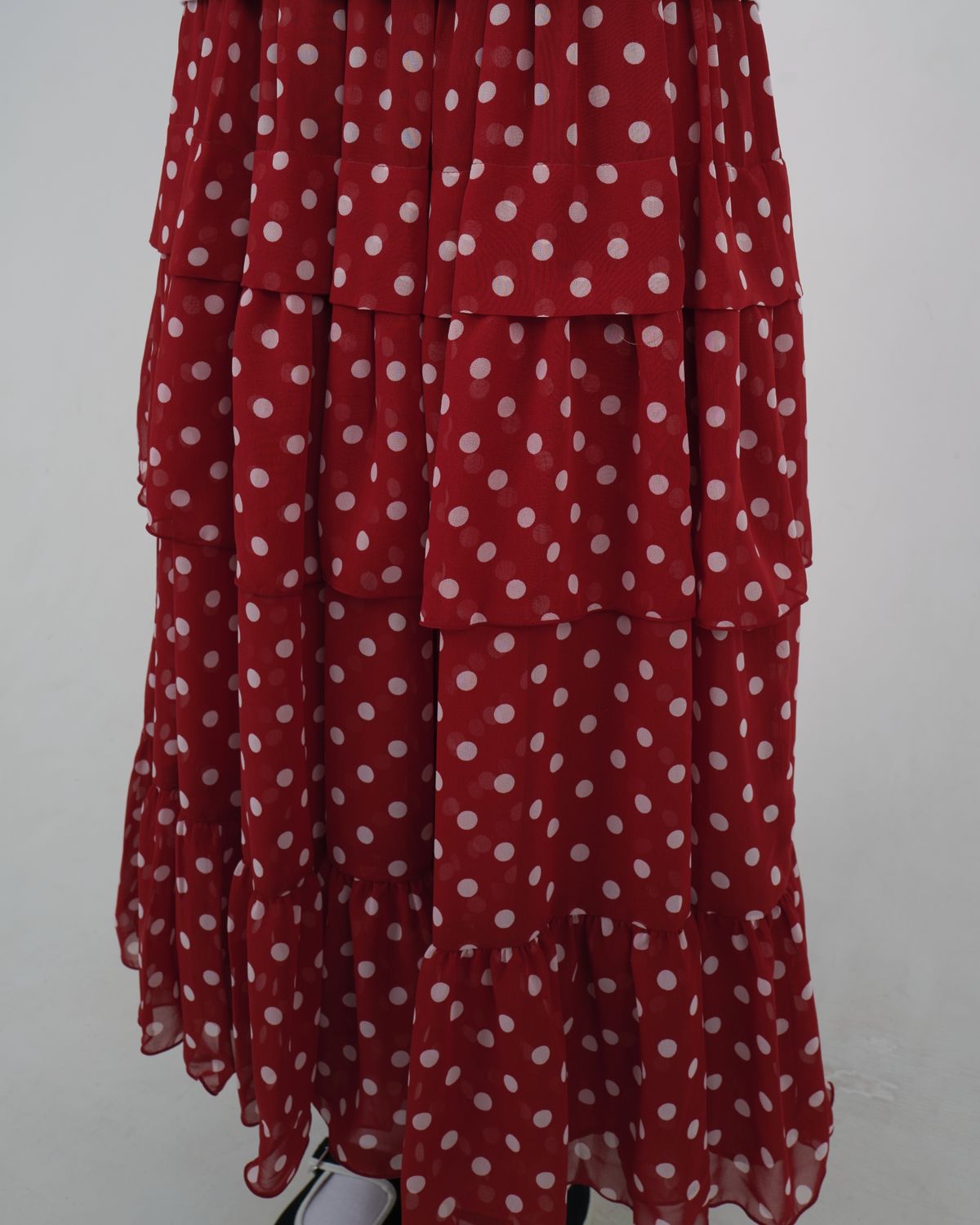 로액슈얼(LO AXUAL) DOT CHIFFON FLARE SKIRT_RED