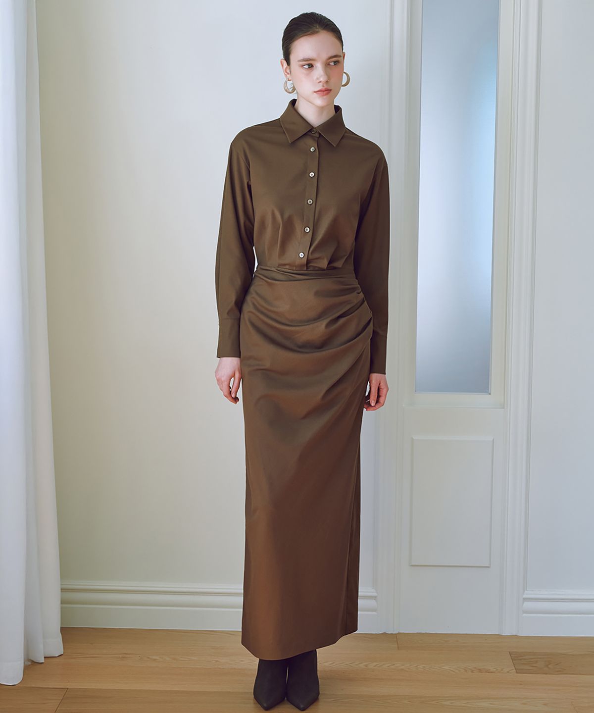 쥴리앤칼라(JULIY&CALLA) 25FW 칼라127 GBTN  루체  원피스 브라운