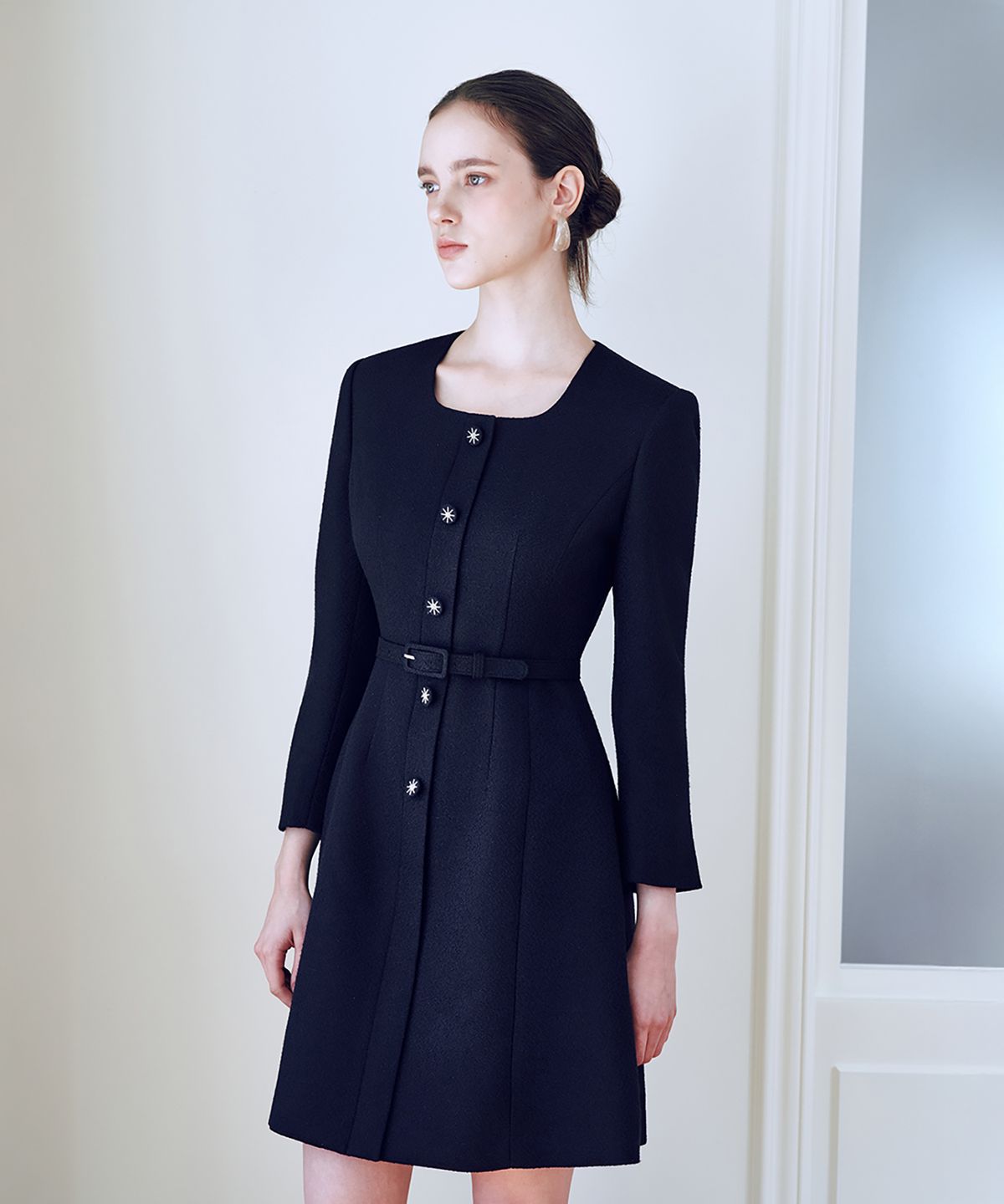 쥴리앤칼라(JULIY&CALLA) 25FW 칼라128 GBTN   엘라 트위드 원피스 딥네이비