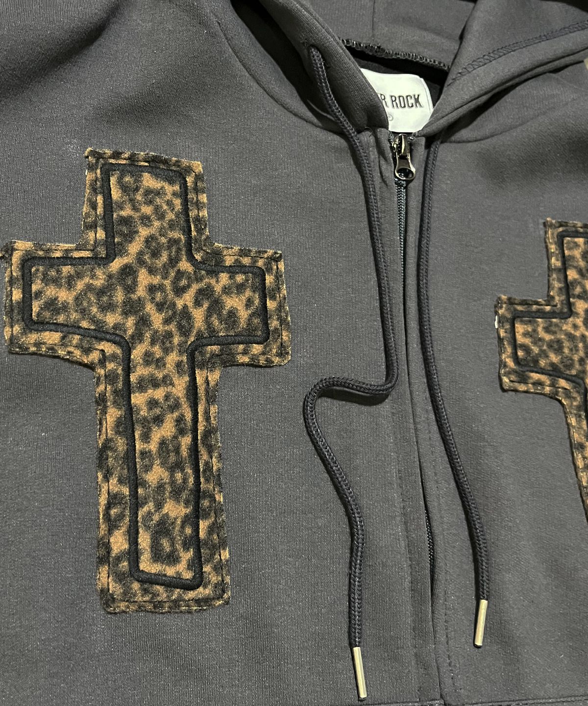 스케이터락(SK8ER ROCK) Striking Cross Sweat Hood Zip-Up ((dark gray))