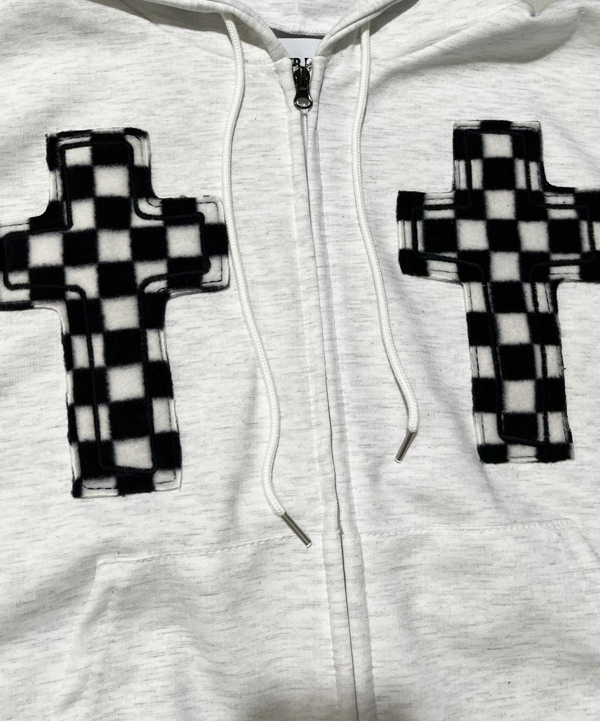 스케이터락(SK8ER ROCK) Striking Cross Sweat Hood Zip-Up ((white melange))