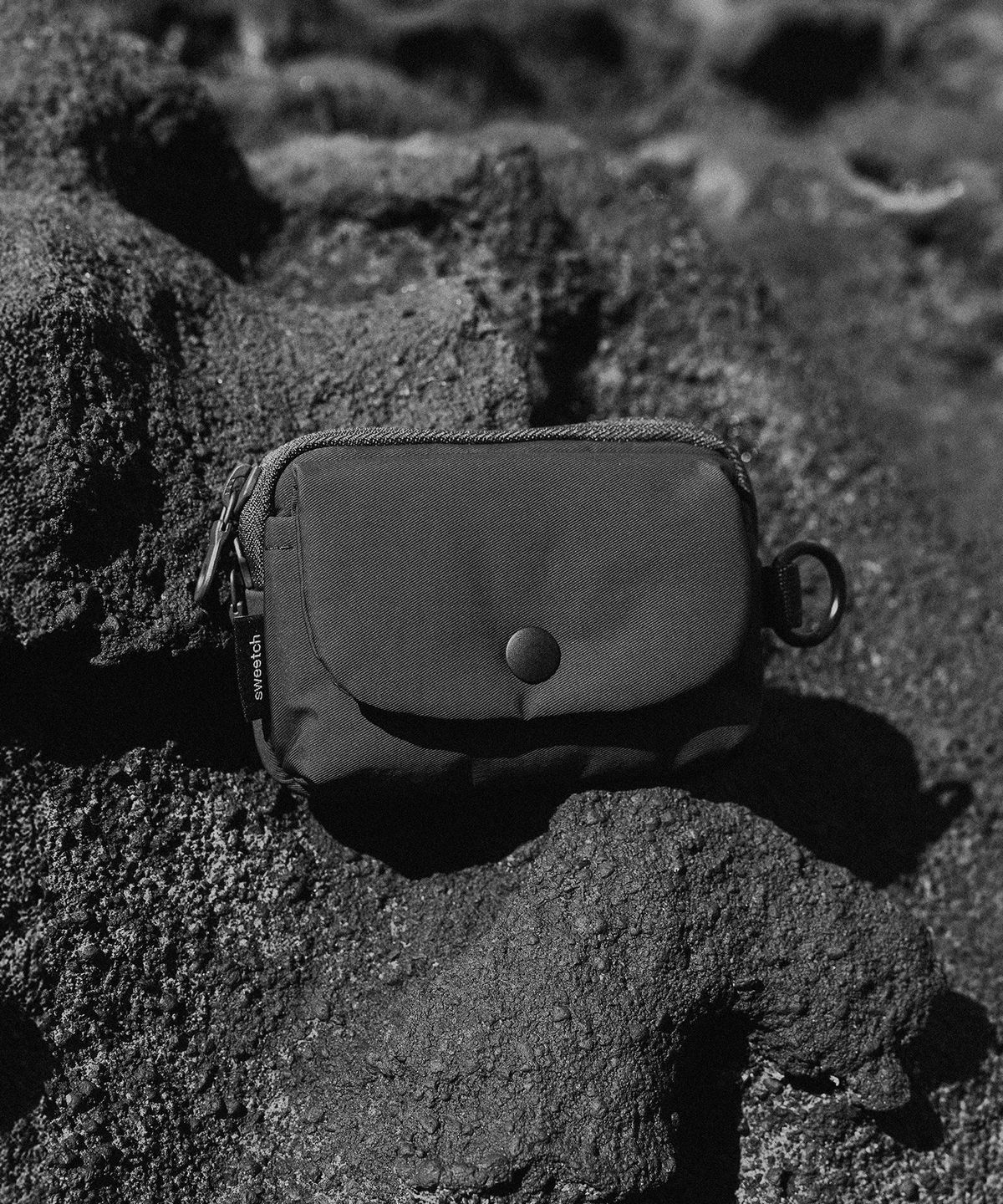 스위치(SWEETCH) CITY BOYS POUCH 001 Graphite