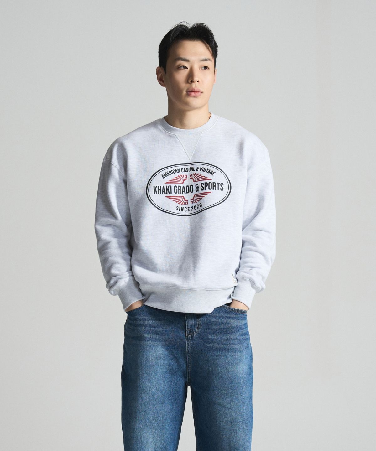 카키그라도(KHAKI GRADO) K.A.G 클래식 로고 스웻셔츠 (White Melange)