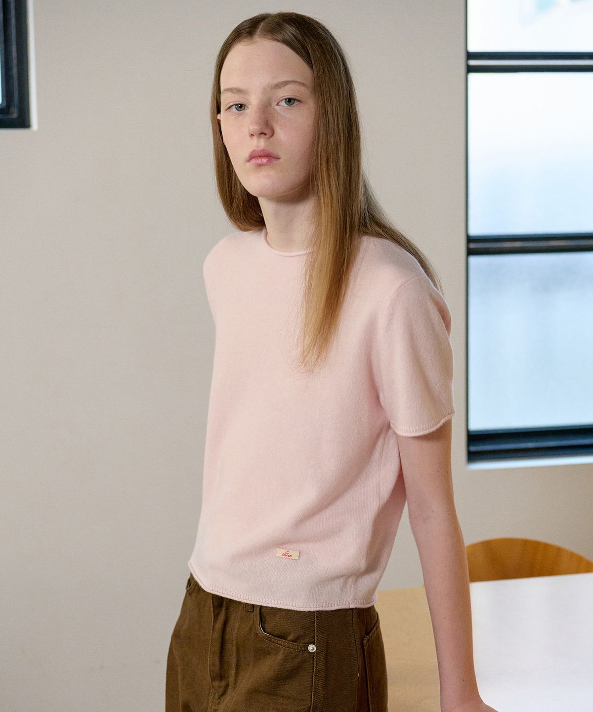 아위(AHWE) HALF SLEEVE ROUND NECK KNIT_BABY PINK