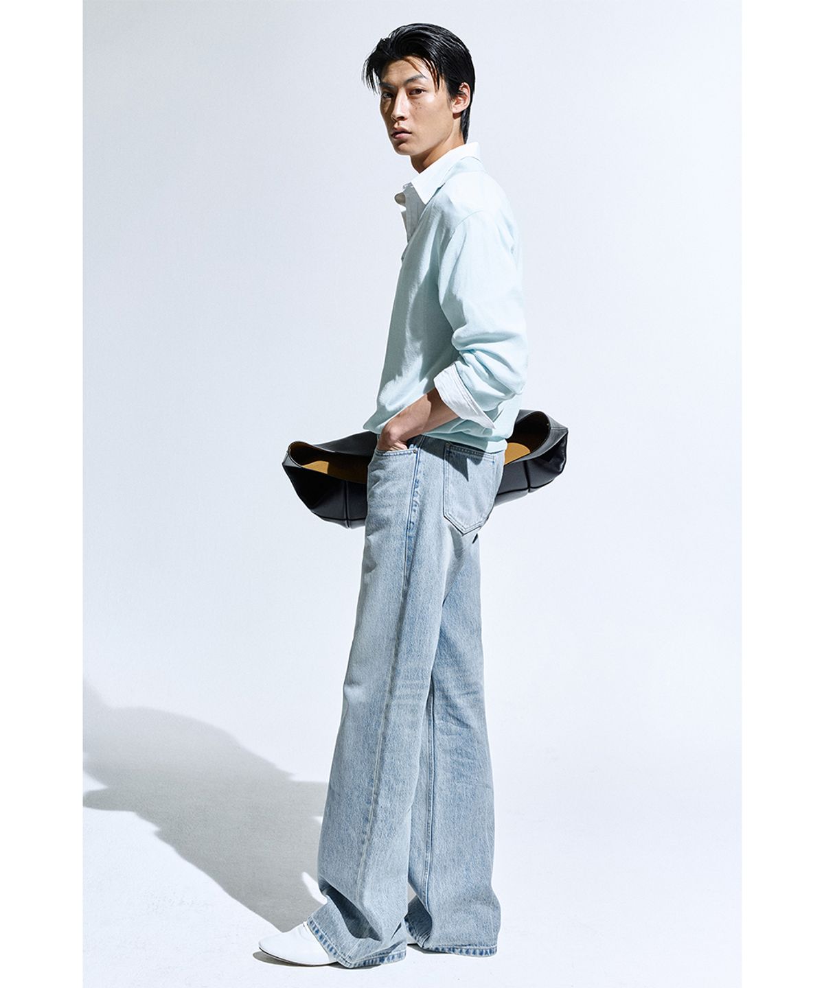 세비지(SAVAGE) Bootcut Fit Denim Jeans - Mid Blue