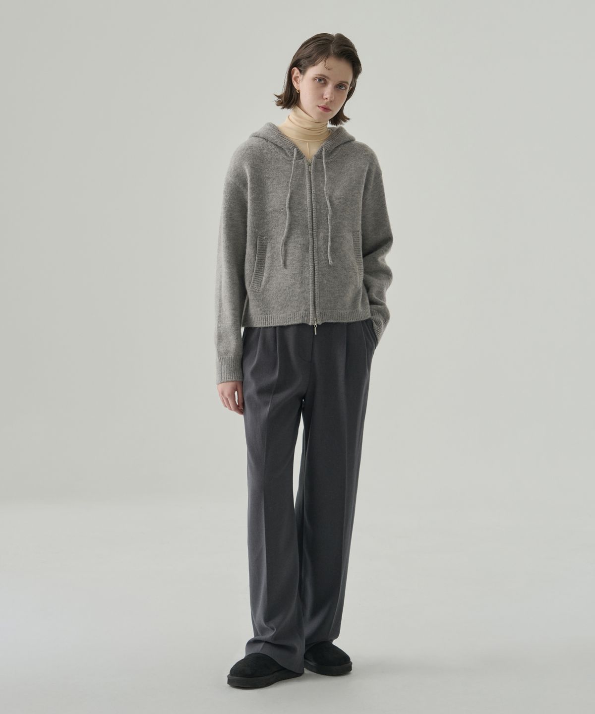드로우핏 우먼(DRAWFIT WOMEN) 토스티 기모 투턱 와이드 슬랙스 [CHARCOAL]
