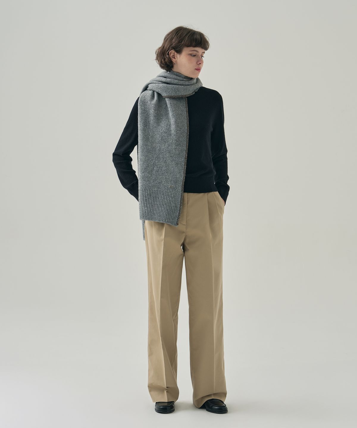 드로우핏 우먼(DRAWFIT WOMEN) 스티치 리브드 롱 머플러 [M.GREY]