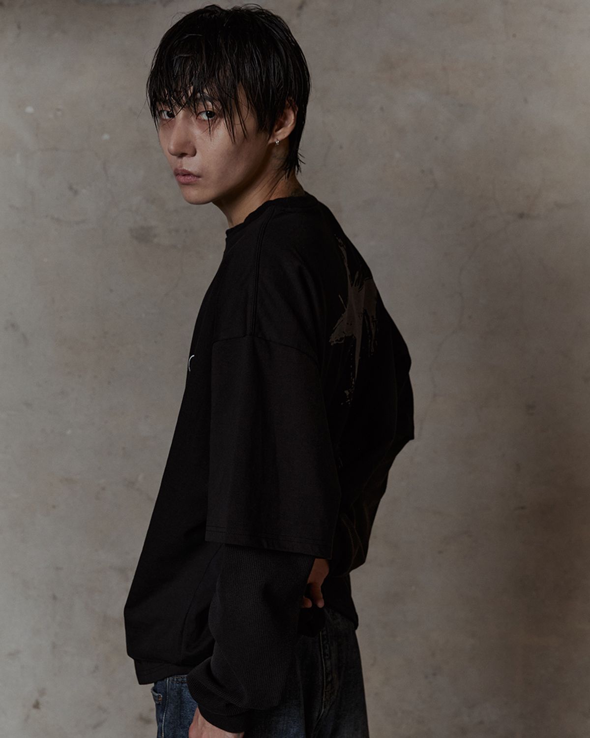 덤(THUMB) CROSS PAINTED SHIRTS