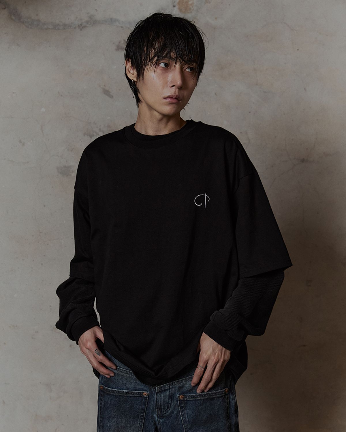 덤(THUMB) CROSS PAINTED SHIRTS
